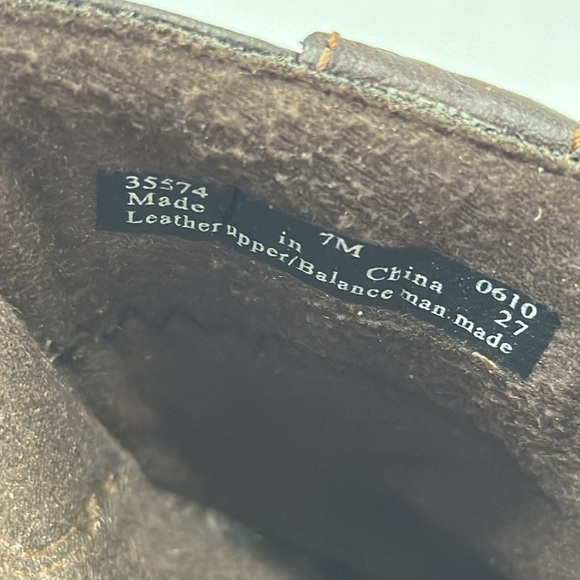 Clarks Chocolate Brown Pebble Leather Slip On  Mule Size 7 CM5905A - Picture 7 of 7